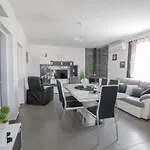 House Roza