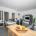House Roza