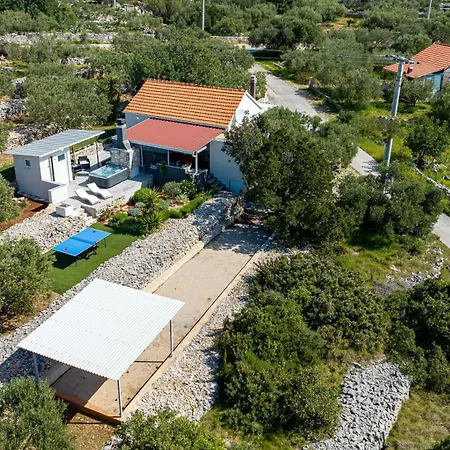 Feriehus House Roza *