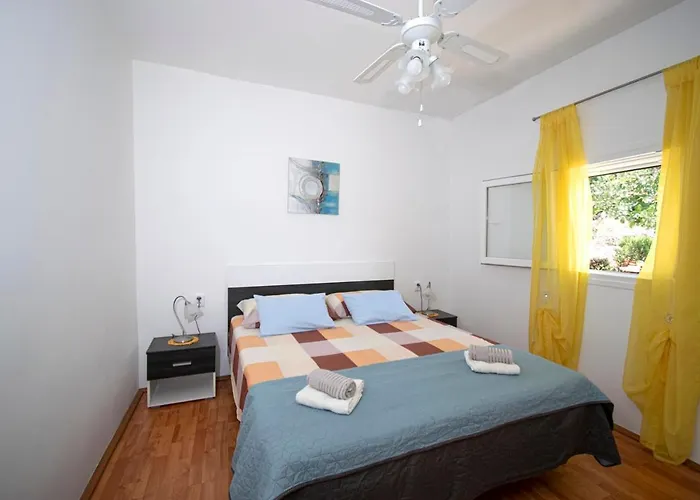 House Roza Vela Luka